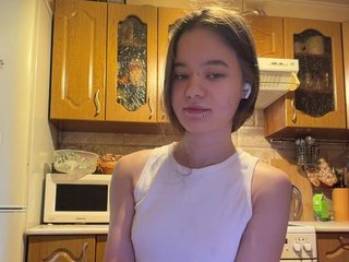 KikiSoHigh Porn Show