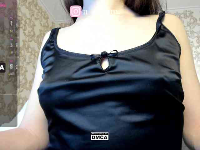 KikiSoHigh webcam