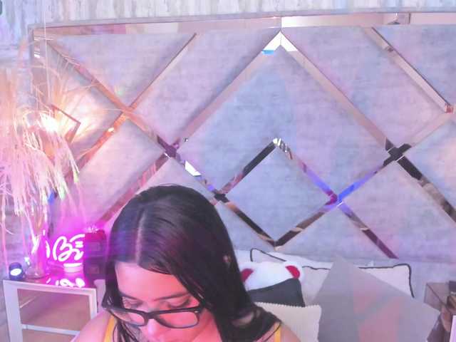 AngeRouse's BongaCams show and profile