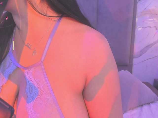 AngeRouse's BongaCams show and profile