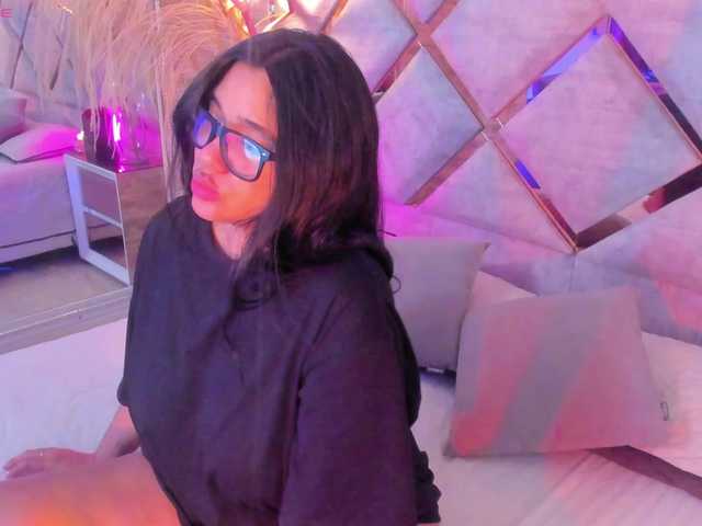 AngeRouse's BongaCams show and profile