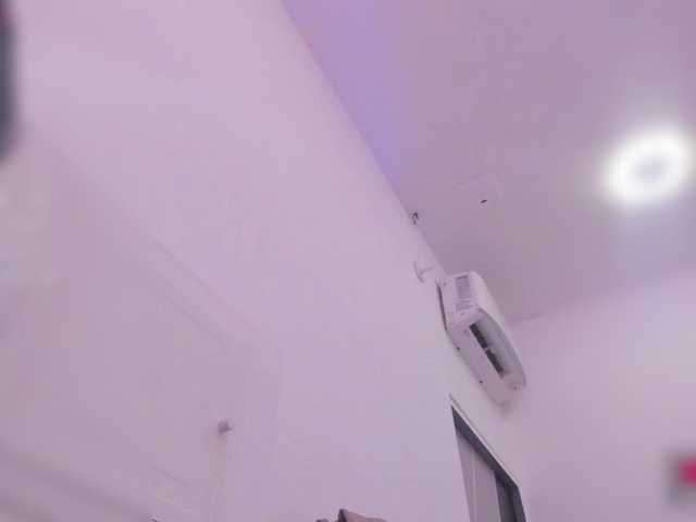 AngeRouse's BongaCams show and profile