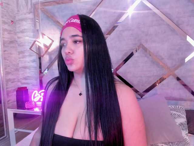 AngeRouse's BongaCams show and profile