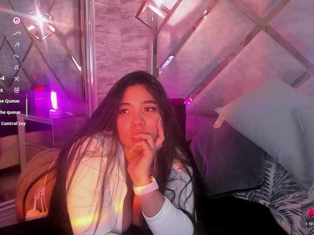 AngeRouse's BongaCams show and profile