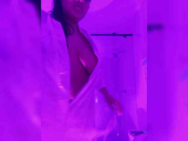 AngelRouse webcam
