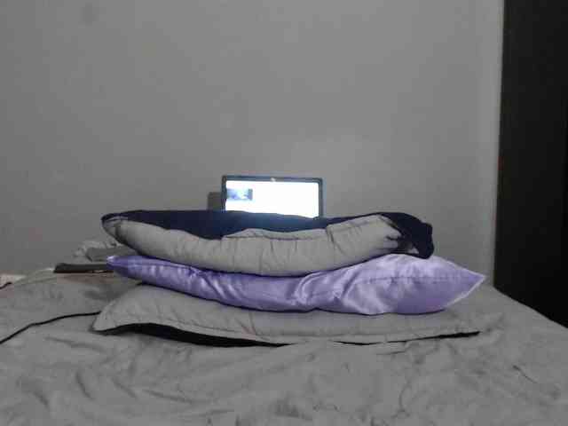 SaraCirce webcam