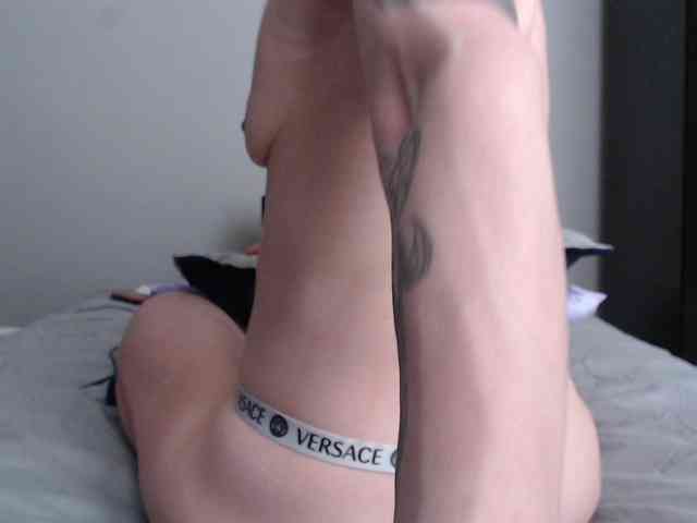 SaraCirce webcam