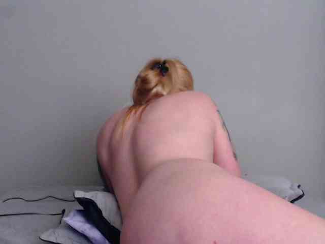 SaraCirce webcam