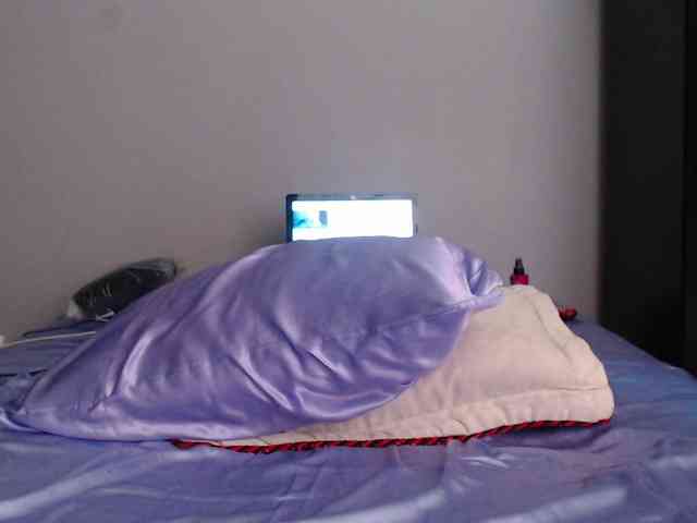 SaraCirce webcam