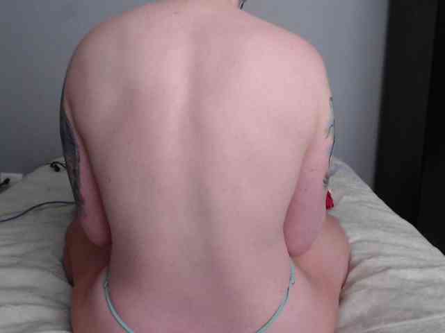 SaraCirce Live Webcam on BongaCams