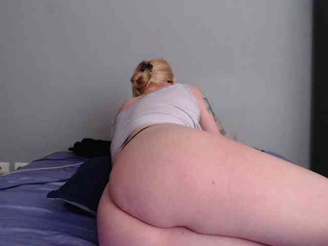 SaraCirce webcam