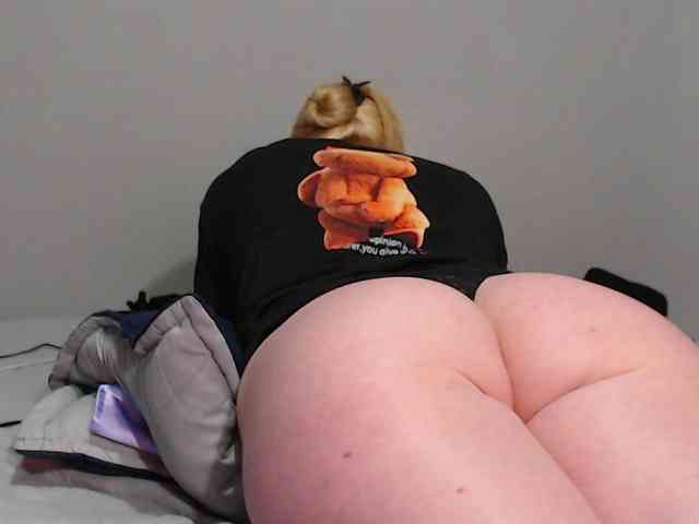 SaraCirce webcam