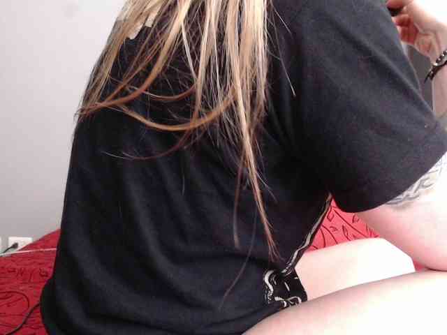 SaraCirce webcam