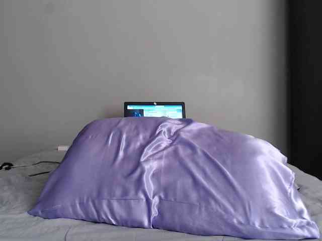 SaraCirce webcam