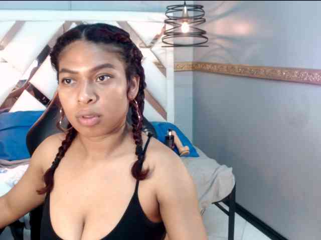 NaomiSmiths webcam