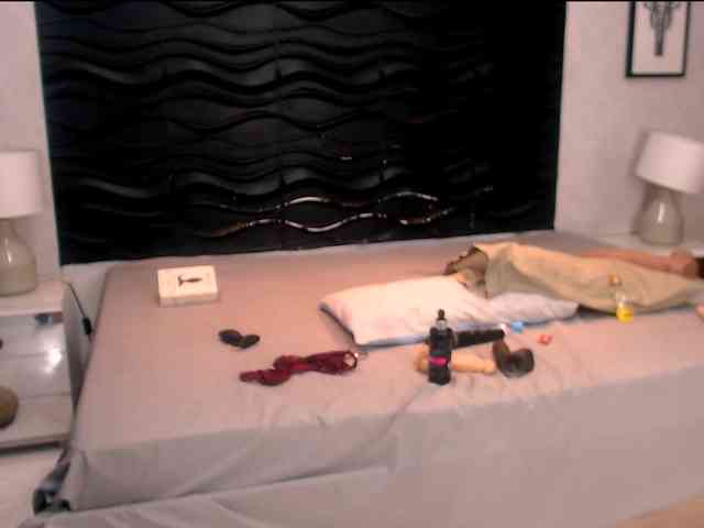 NaomiSmiths webcam