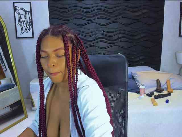 NaomiSmiths webcam