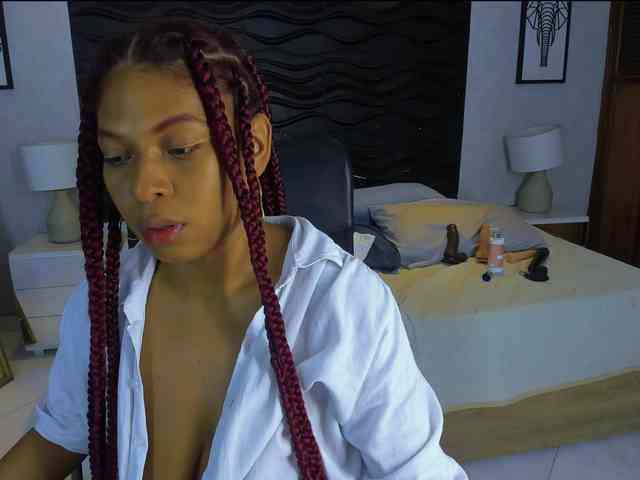 NaomiSmiths webcam