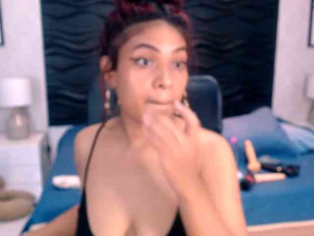 NaomiSmiths webcam