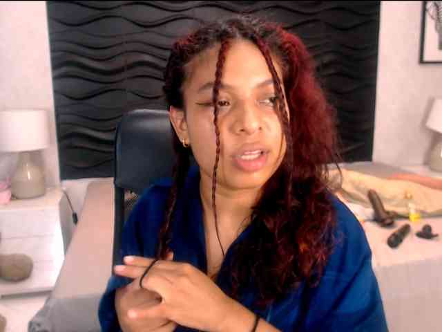 NaomiSmiths webcam