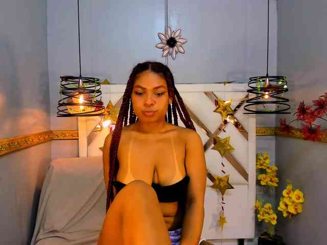 NaomiSmiths webcam