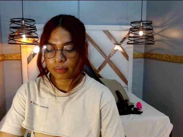 NaomiSmiths webcam