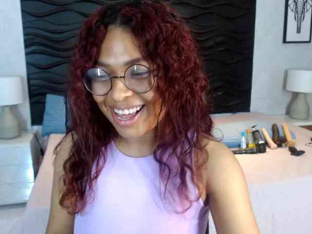 NaomiSmiths webcam