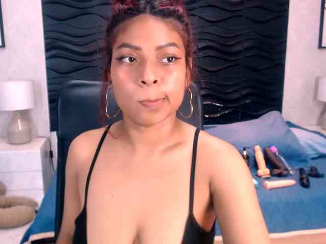 NaomiSmiths webcam