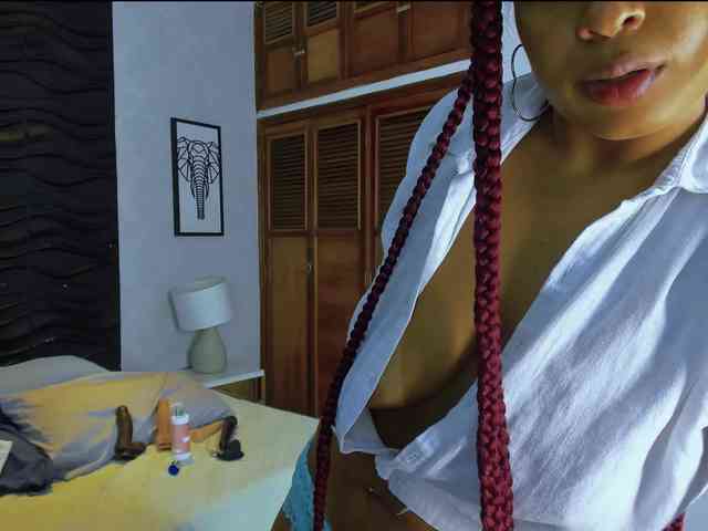 NaomiSmiths webcam