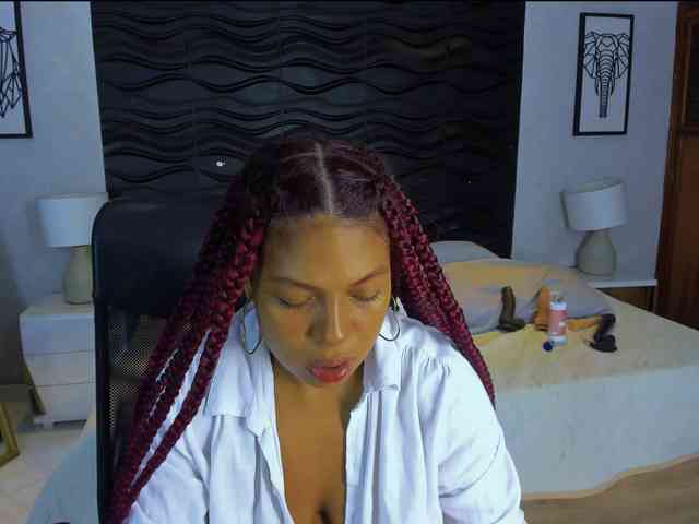 NaomiSmiths webcam