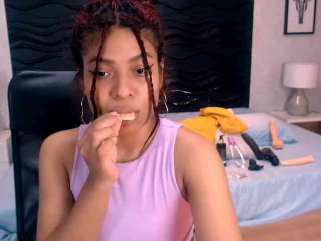 NaomiSmiths webcam