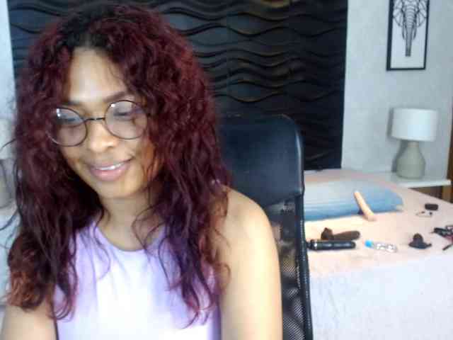 NaomiSmiths webcam