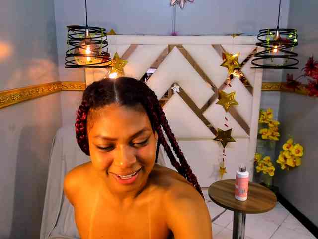 NaomiSmiths webcam