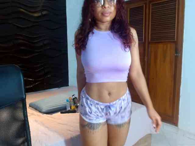 NaomiSmiths webcam
