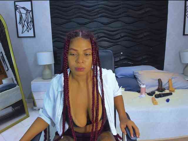 NaomiSmiths webcam
