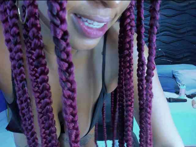 NaomiSmiths webcam