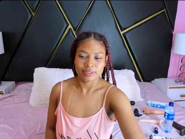 NaomiSmiths webcam