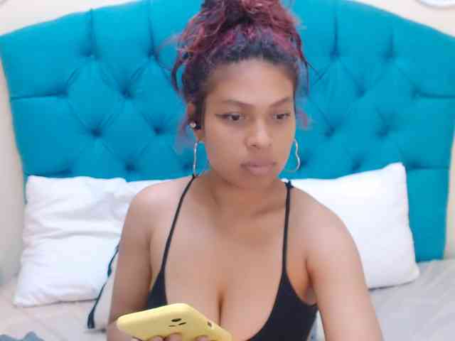 NaomiSmiths webcam
