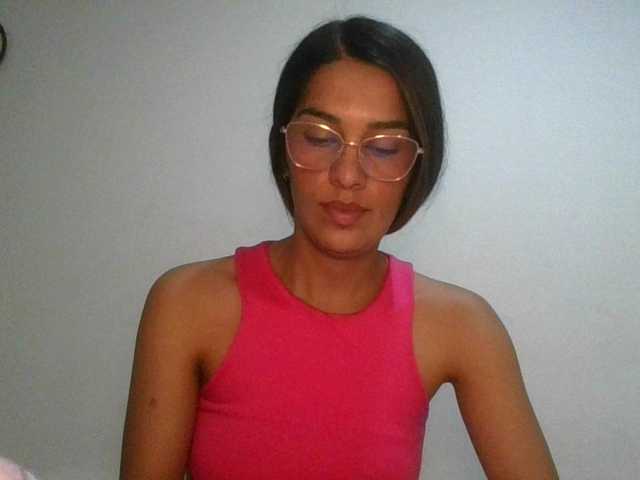 JuanaBrunette webcam