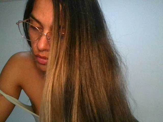 JuanaBrunette Live Cam on BongaCams and RICams