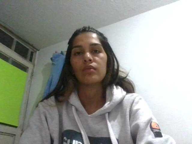 JuanaBrunette Live Cam on BongaCams