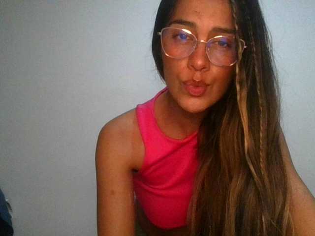 JuanaBrunette's BongaCams show and profile