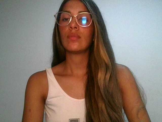 JuanaBrunette Live Cam on BongaCams