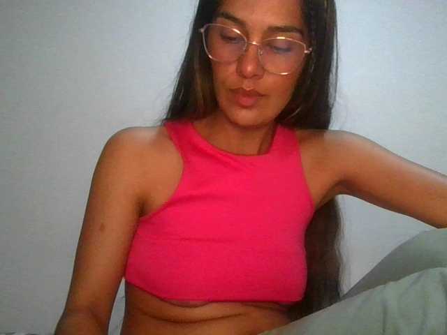 JuanaBrunette's BongaCams show and profile