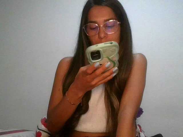 JuanaBrunette's BongaCams show and profile