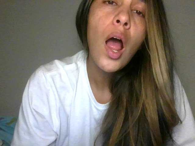 JuanaBrunette's BongaCams show and profile