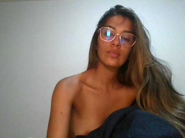 JuanaBrunette Live Cam on BongaCams and RICams