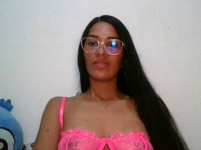  JuanaBrunette chat room