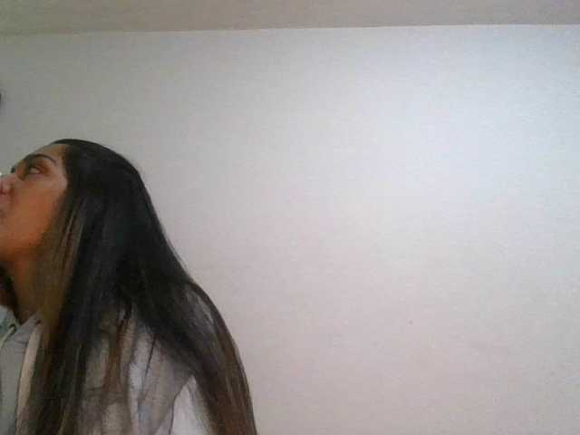 JuanaBrunette's BongaCams show and profile