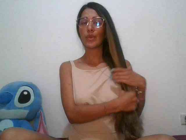 JuanaBrunette webcam